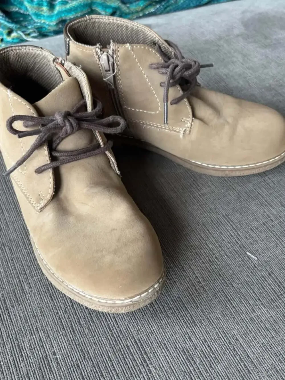 Sonoma Goods for Life Ryder Taupe Faux Suede Chukka Boots Boys Size 1 Med Side Z